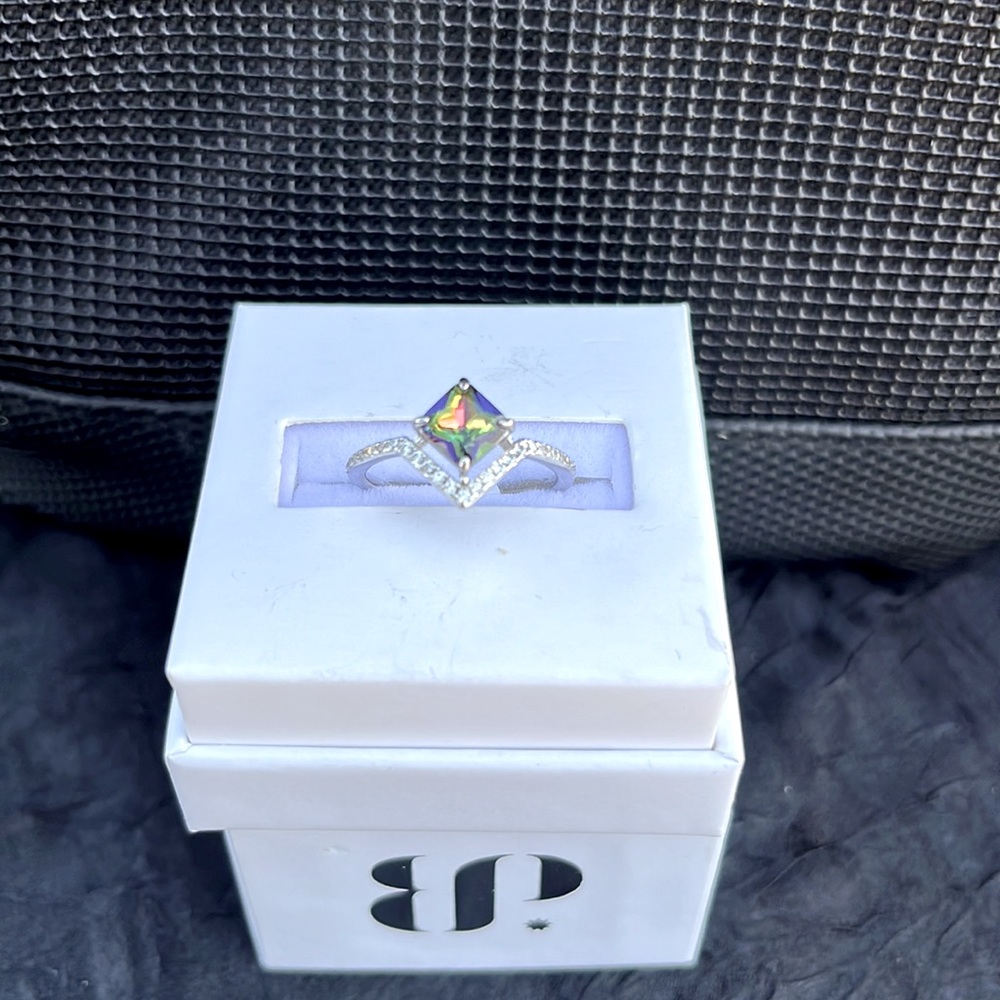 Ring Bomb size 7 rainbow, tourmaline